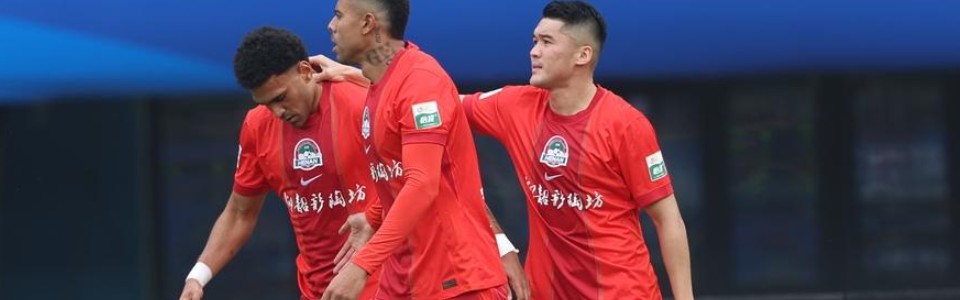 中超直播-中超最新积分战报：成都蓉城登顶，上海海港狂轰4球，河南两连胜